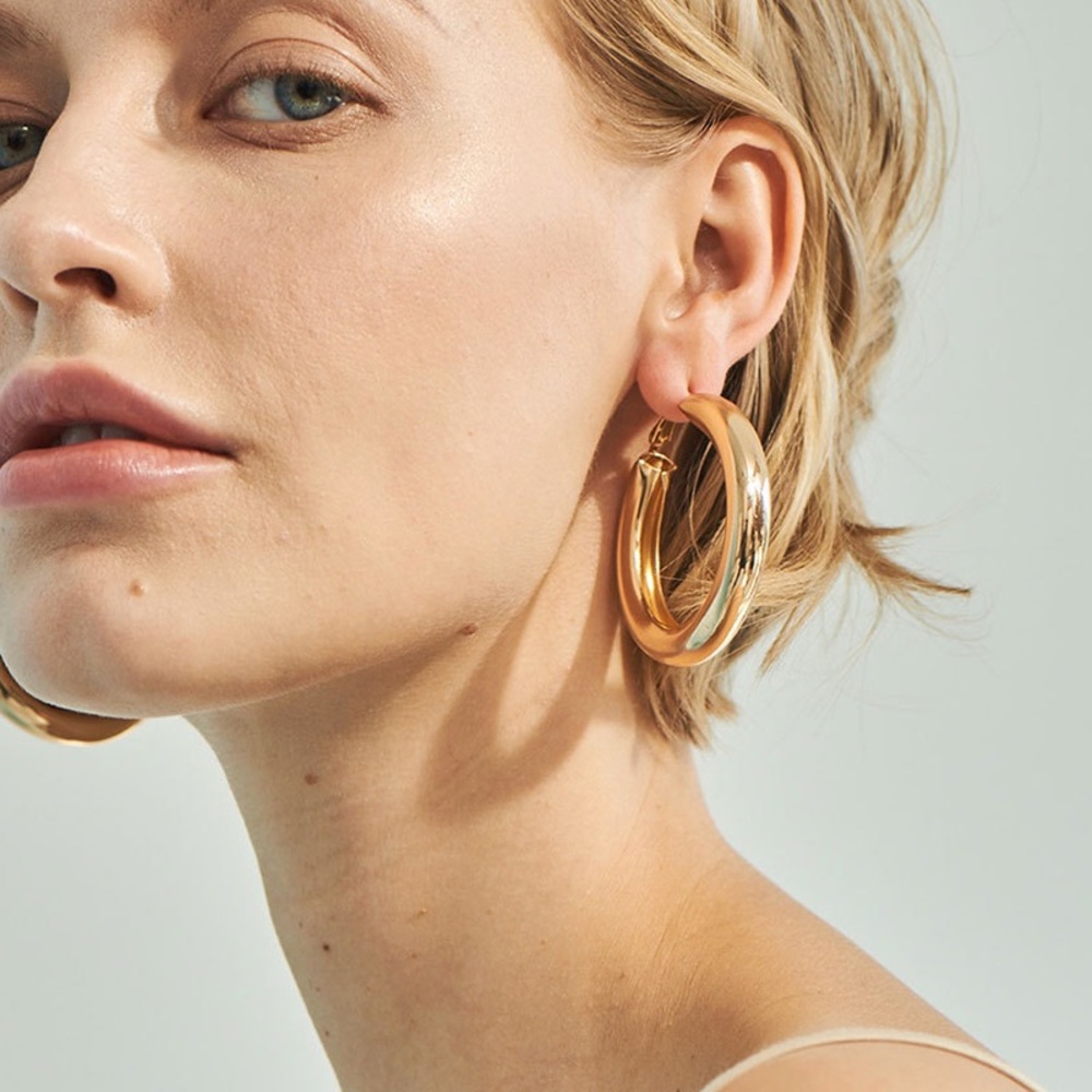 Chunky Large Gold Thick Hoop Earrings - Picture 3 of 5
